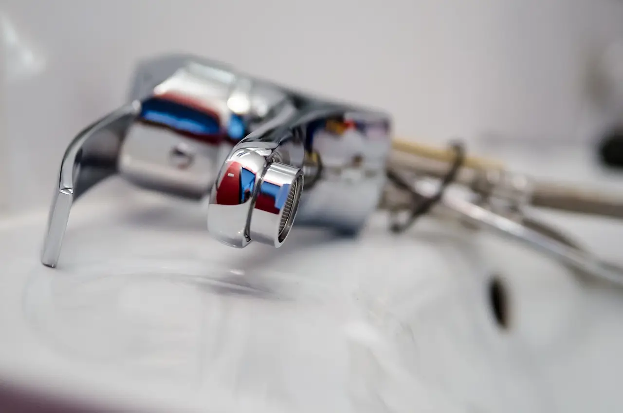 Read more about the article Top 10 Benefits of Professional Drain Cleaning You Should Know